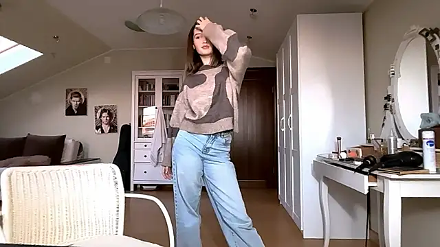 Snapshot of DarlineBrustera chatting on 12, 10, 2025 DarlineBrustera online show from 12, 10, 2025