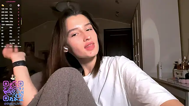 Snapshot of DarlineBrustera chatting on 27, 2, 2026 DarlineBrustera online show from 27, 2, 2026