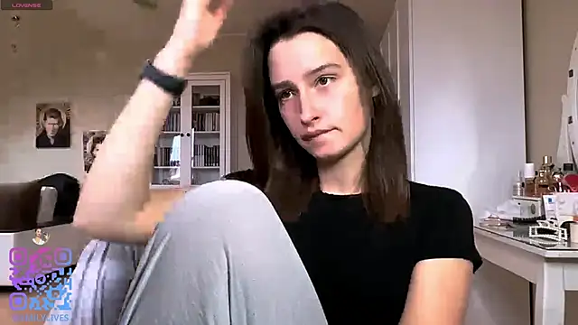 Snapshot of DarlineBrustera chatting on 20, 3, 2026 DarlineBrustera online show from 20, 3, 2026