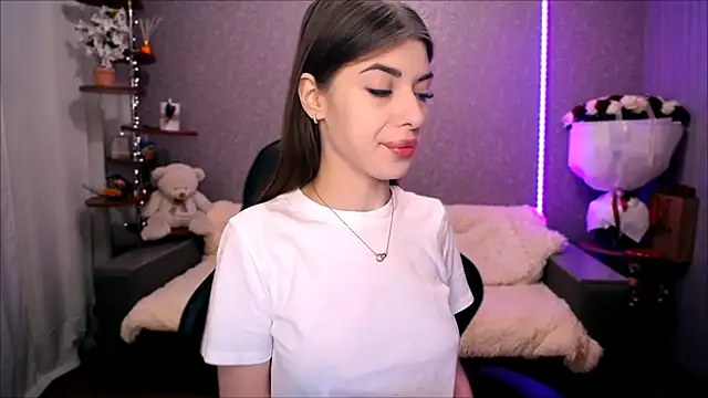 Snapshot of Dianaa_Lee0 chatting on 17, 2, 2026 Dianaa Lee0 online show from 17, 2, 2026