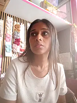 Snapshot of hotshreya69 chatting on 21, 9, 2025 hotshreya69 online show from 21, 9, 2025