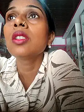 Snapshot of hotshreya69 chatting on 25, 9, 2025 hotshreya69 online show from 25, 9, 2025