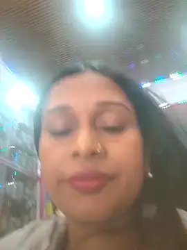 Snapshot of hotshreya69 chatting on 17, 11, 2025 hotshreya69 online show from 17, 11, 2025