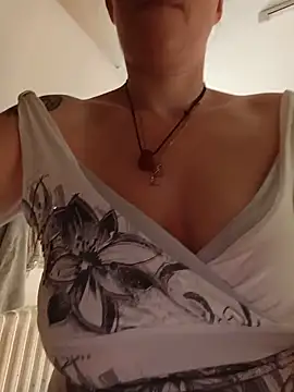 Sophierob1 online show from 17, 6, 2026