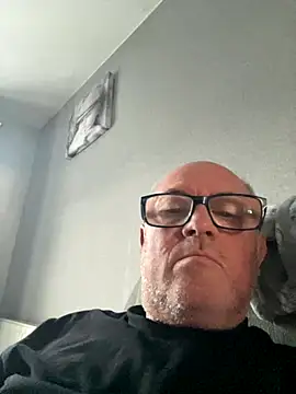 Snapshot of naughtygrandad1 chatting on 10, 9, 2025 naughtygrandad1 online show from 10, 9, 2025