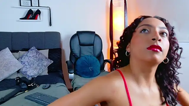 Snapshot of JadeClifford chatting on 24, 9, 2025 JadeClifford online show from 24, 9, 2025