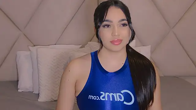 Snapshot of CharlotteeBrownn chatting on 19, 3, 2026 CharlotteeBrownn online show from 19, 3, 2026