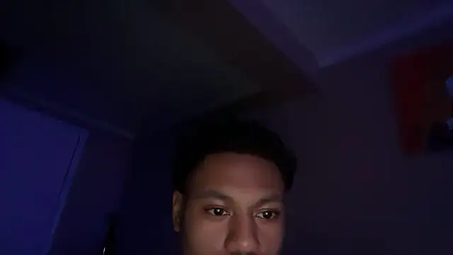 Snapshot of Yungandhungd chatting on 5, 4, 2026 Yungandhungd online show from 5, 4, 2026