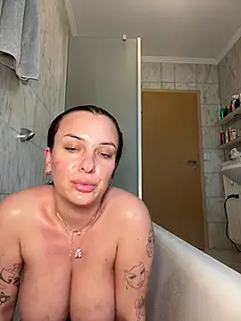 OliviaaFischer online show from 17, 5, 2026