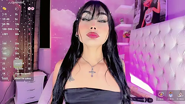 Snapshot of LanaOrtiiz chatting on 27, 10, 2025 LanaOrtiiz online show from 27, 10, 2025