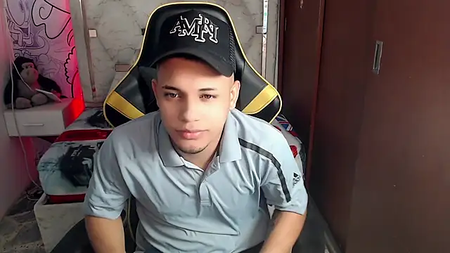 Eskayler  online show from 9, 9, 2025