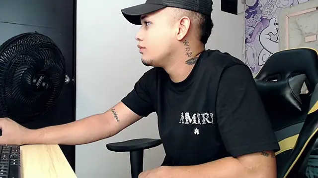 Eskayler  online show from 13, 9, 2025