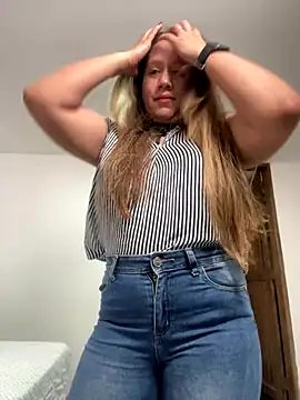 emma hot2006 online show from 19, 11, 2025