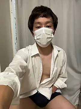 Snapshot of gHayato chatting on 28, 10, 2025 gHayato online show from 28, 10, 2025