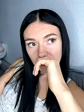 Snapshot of karrr__aaa chatting on 21, 9, 2025 karrr aaa online show from 21, 9, 2025