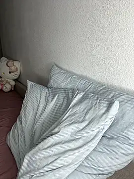 Snapshot of karrr__aaa chatting on 24, 9, 2025 karrr aaa online show from 24, 9, 2025