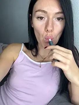 Snapshot of karrr__aaa chatting on 5, 10, 2025 karrr aaa online show from 5, 10, 2025