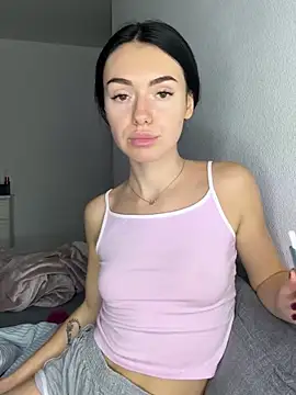 Snapshot of karrr__aaa chatting on 7, 10, 2025 karrr aaa online show from 7, 10, 2025