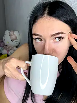 Snapshot of karrr__aaa chatting on 10, 10, 2025 karrr aaa online show from 10, 10, 2025