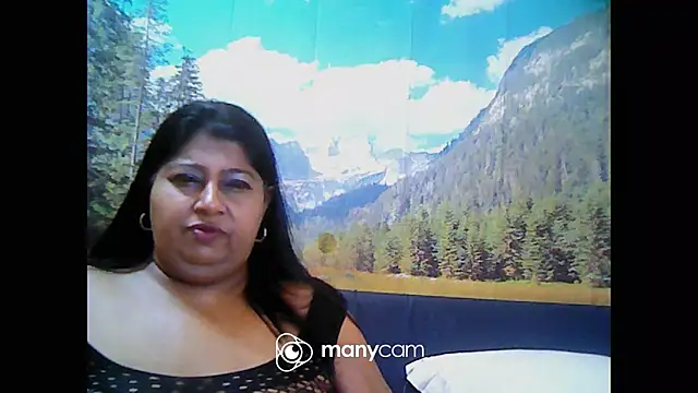 Snapshot of indianhoney694u chatting on 21, 1, 2025 indianhoney694u online show from 21, 1, 2025