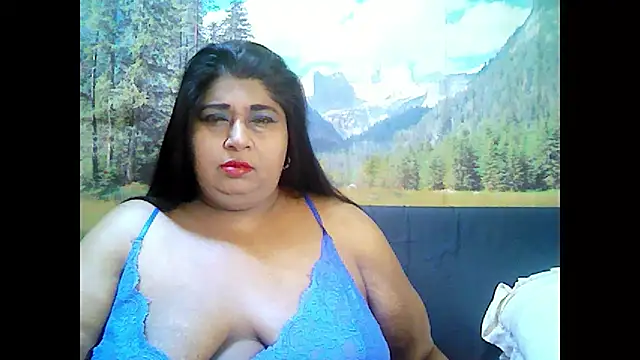 Snapshot of indianhoney694u chatting on 16, 10, 2025 indianhoney694u online show from 16, 10, 2025