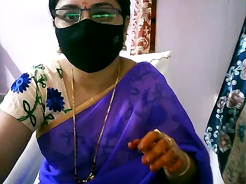 Snapshot of jannu6482 chatting on 19, 9, 2025 jannu6482 online show from 19, 9, 2025