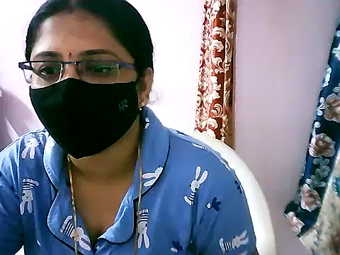 Snapshot of jannu6482 chatting on 22, 9, 2025 jannu6482 online show from 22, 9, 2025