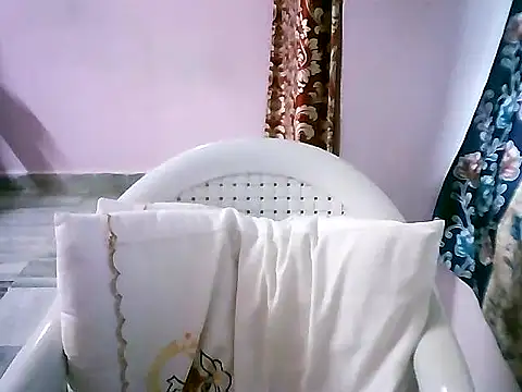 Snapshot of jannu6482 chatting on 28, 9, 2025 jannu6482 online show from 28, 9, 2025