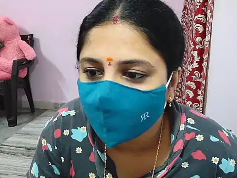 Snapshot of jannu6482 chatting on 12, 10, 2025 jannu6482 online show from 12, 10, 2025