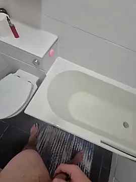 Snapshot of biversboy chatting on 13, 11, 2025 biversboy online show from 13, 11, 2025