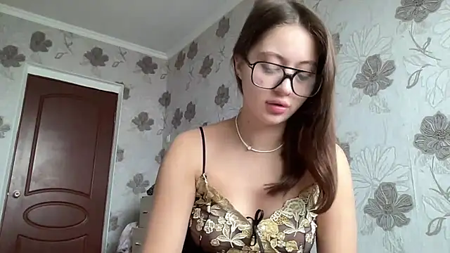 StellarAlice online show from 2, 12, 2025