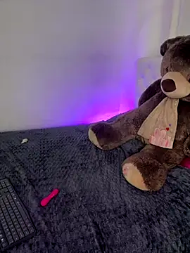 Snapshot of kylie444_ chatting on 21, 9, 2025 kylie444  online show from 21, 9, 2025