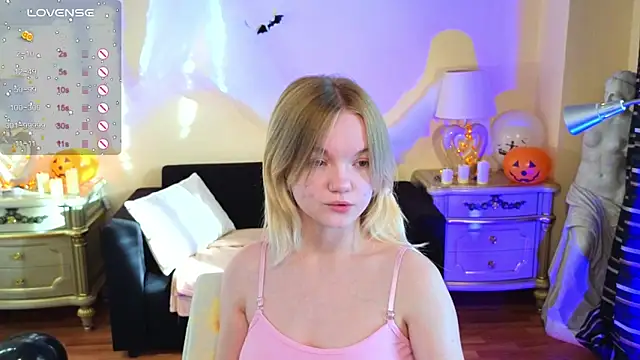 Snapshot of RosesKate chatting on 22, 10, 2025 RosesKate online show from 22, 10, 2025