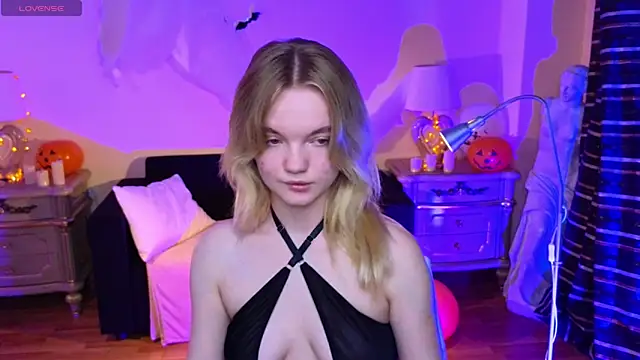Snapshot of RosesKate chatting on 23, 10, 2025 RosesKate online show from 23, 10, 2025