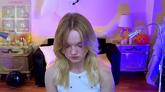 Snapshot of RosesKate chatting on 24, 10, 2025 RosesKate online show from 24, 10, 2025