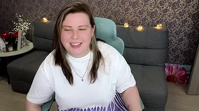 Snapshot of Lillit__ chatting on 14, 10, 2025 Lillit online show from 14, 10, 2025