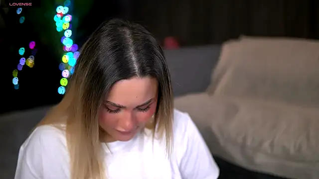 KayaAzur online show from 28, 11, 2025