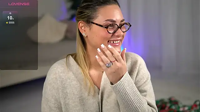 KayaAzur online show from 8, 1, 2026