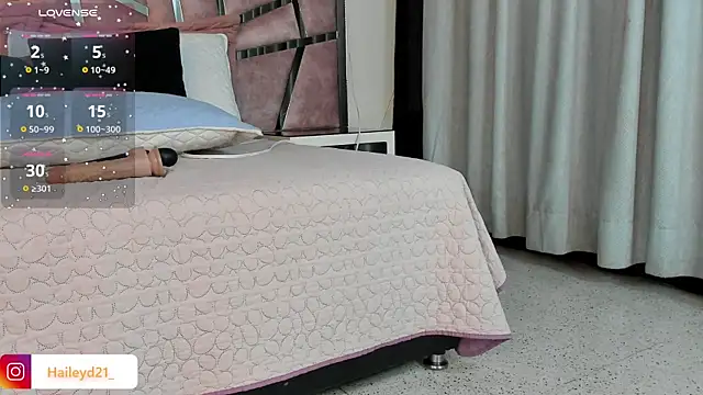 HaileyDuke online show from 22, 9, 2025