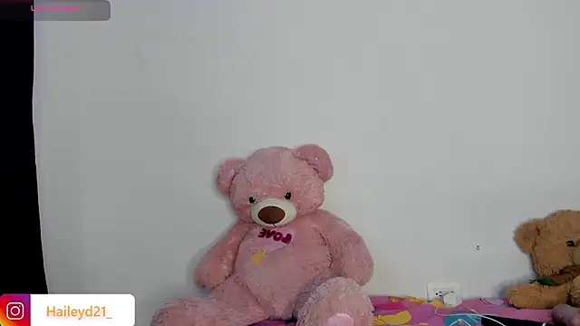 Snapshot of HaileyDuke chatting on 11, 3, 2026 HaileyDuke online show from 11, 3, 2026