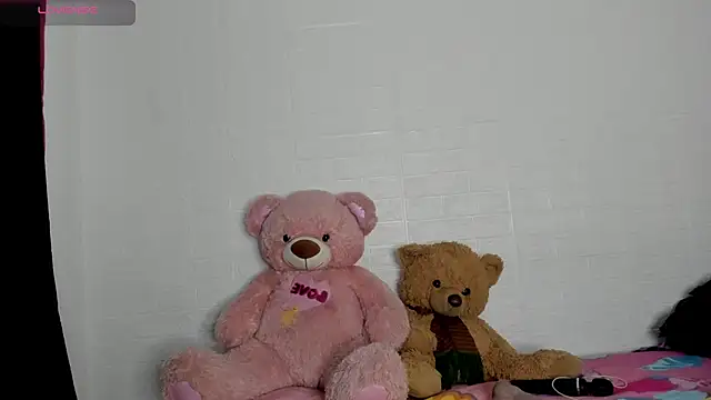 Snapshot of HaileyDuke chatting on 7, 4, 2026 HaileyDuke online show from 7, 4, 2026