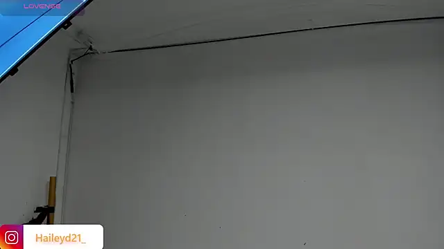 Snapshot of HaileyDuke chatting on 10, 4, 2026 HaileyDuke online show from 10, 4, 2026