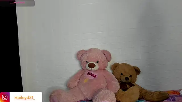 Snapshot of HaileyDuke chatting on 14, 4, 2026 HaileyDuke online show from 14, 4, 2026