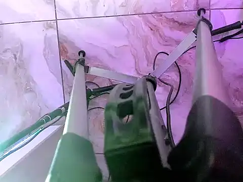 Snapshot of luciana_valentina chatting on 19, 9, 2025 luciana valentina online show from 19, 9, 2025