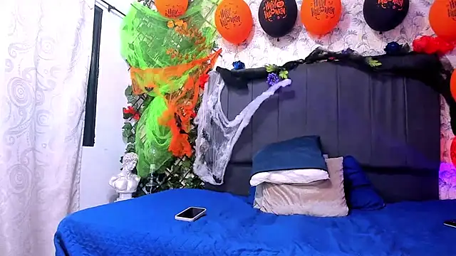 Snapshot of luciana_valentina chatting on 21, 10, 2025 luciana valentina online show from 21, 10, 2025