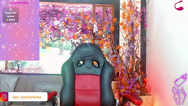 Juliette Miel online show from 7, 10, 2025