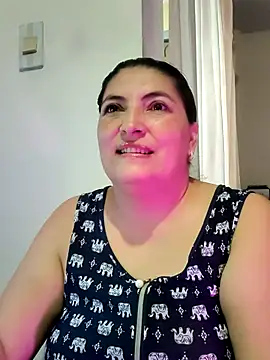 Snapshot of lina_maria99 chatting on 14, 9, 2025 lina maria99 online show from 14, 9, 2025