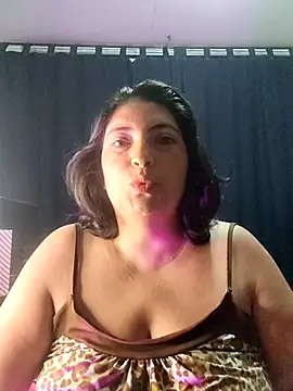 Snapshot of lina_maria99 chatting on 15, 10, 2025 lina maria99 online show from 15, 10, 2025