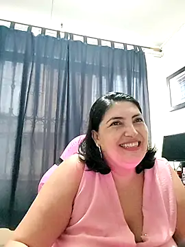 Snapshot of lina_maria99 chatting on 29, 10, 2025 lina maria99 online show from 29, 10, 2025