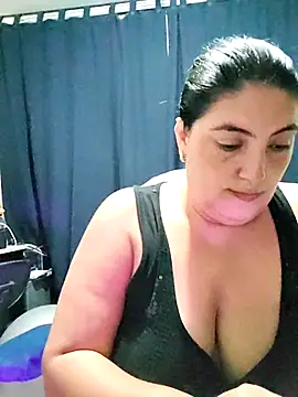 Snapshot of lina_maria99 chatting on 5, 11, 2025 lina maria99 online show from 5, 11, 2025